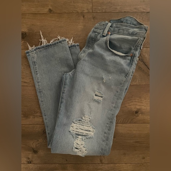 501 Original Levi's Light Blue Straight Leg Jeans whit distressed detailsW26 L30 - Picture 9 of 11